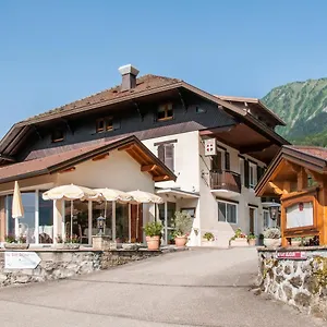 au-gay-sejour.hotels-rhonealpes.com/