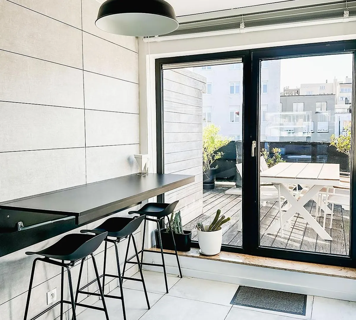 Modern Appartement Centrum Oostende Met Enorm Dakterras 0*, Ostend Bélgica